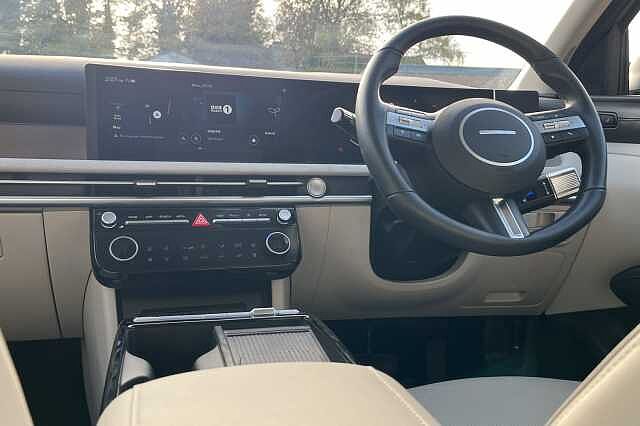 Hyundai TUCSON 1.6T Hybrid Ultimate 5dr Auto Silver