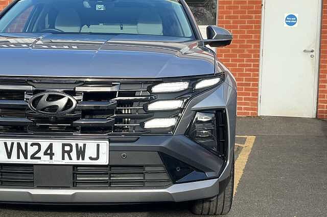Hyundai TUCSON 1.6T Hybrid Ultimate 5dr Auto Silver