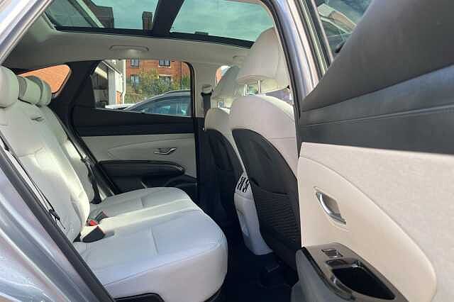 Hyundai TUCSON 1.6T Hybrid Ultimate 5dr Auto Silver
