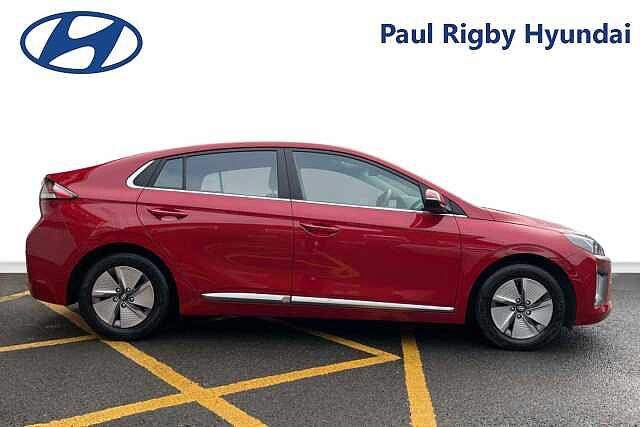 Hyundai IONIQ 1.6 GDi Hybrid Premium 5dr DCT Red