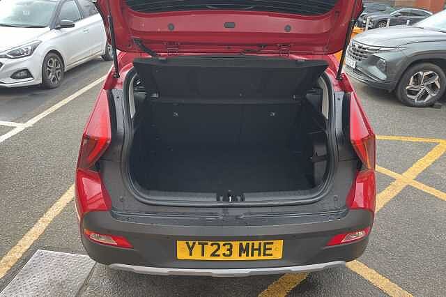 Hyundai BAYON 1.0 T-GDi 48Volt MHEV Premium 5dr DCT Red