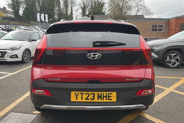 Hyundai BAYON 1.0 T-GDi 48Volt MHEV Premium 5dr DCT Red