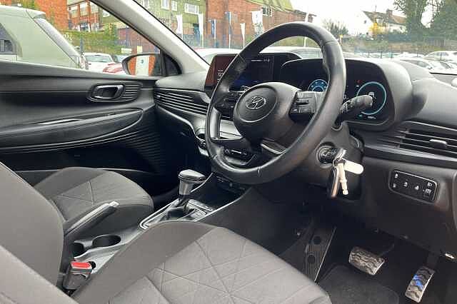 Hyundai BAYON 1.0 T-GDi 48Volt MHEV Premium 5dr DCT Red