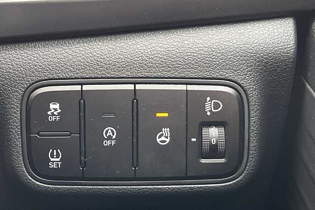 Hyundai BAYON 1.0 T-GDi 48Volt MHEV Premium 5dr DCT Red