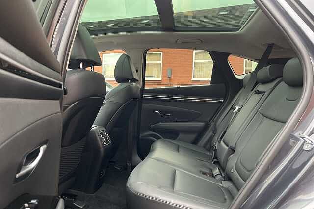 Hyundai TUCSON 1.6 T-GDi Plug-in Hybrid Ultimate 5dr 4WD Auto Grey