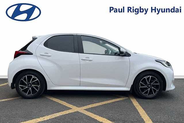 Toyota Yaris 1.5 Hybrid Design 5dr CVT