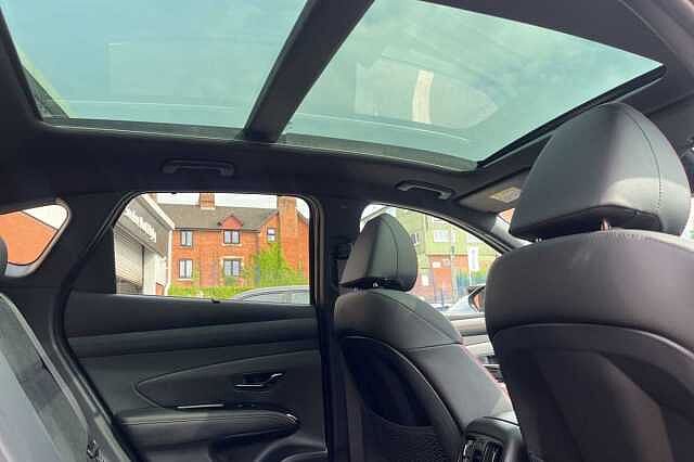 Hyundai TUCSON 1.6T Hybrid N Line S 5dr Auto Black