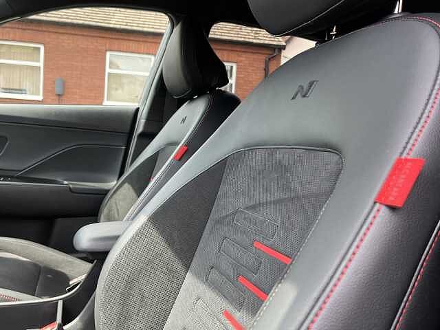 Hyundai KONA 1.6 Hybrid N Line S 5dr DCT Black