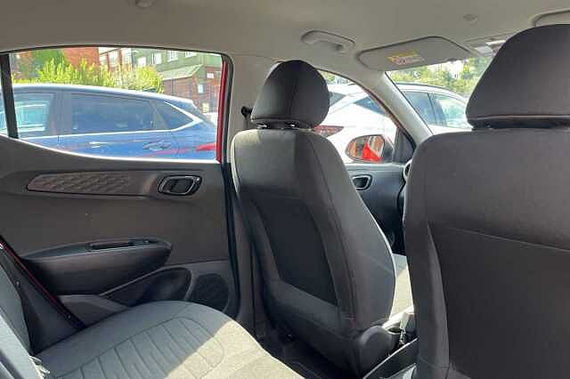 Hyundai i10 1.0 MPi SE Connect 5dr