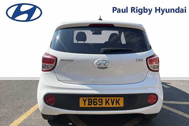 Hyundai i10 1.2 Premium SE 5dr Auto