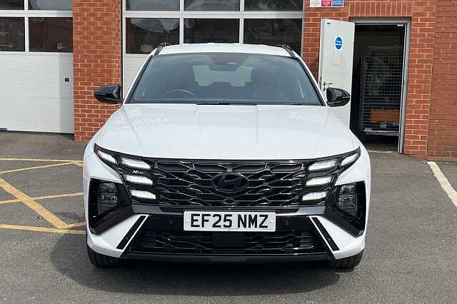 Hyundai TUCSON 1.6T Plug-in Hybrid N Line 5dr Auto White