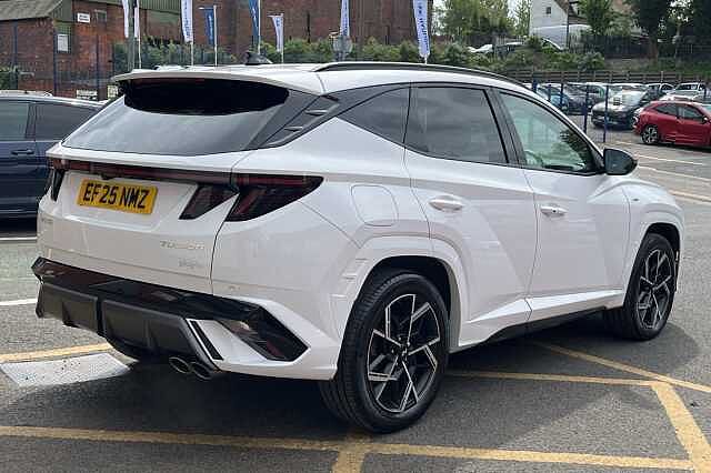 Hyundai TUCSON 1.6T Plug-in Hybrid N Line 5dr Auto White