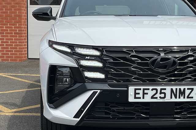 Hyundai TUCSON 1.6T Plug-in Hybrid N Line 5dr Auto White