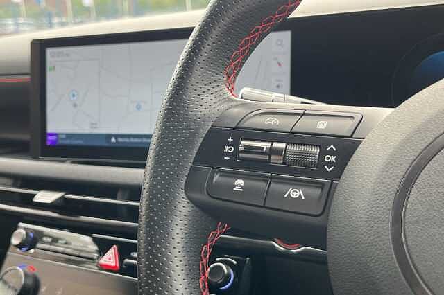 Hyundai TUCSON 1.6T Plug-in Hybrid N Line 5dr Auto White