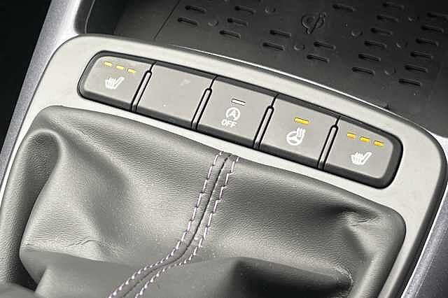 Hyundai i10 1.2 Premium 5dr [Nav]