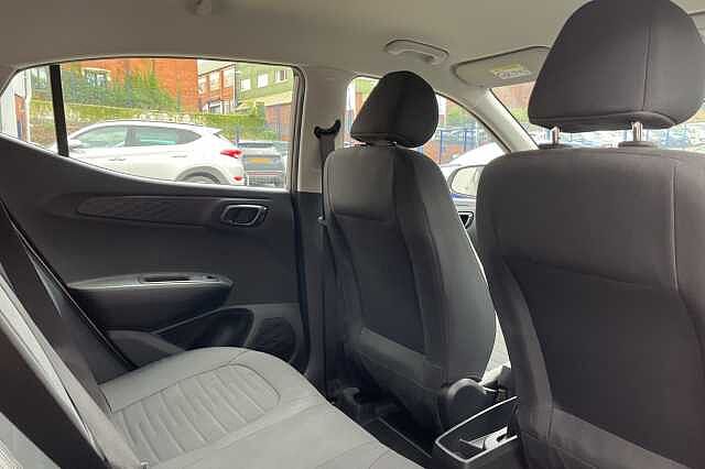 Hyundai i10 1.2 MPi SE Connect 5dr