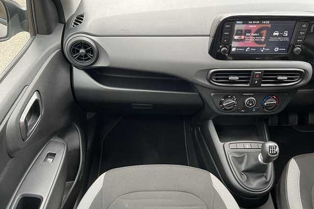 Hyundai i10 1.2 MPi SE Connect 5dr