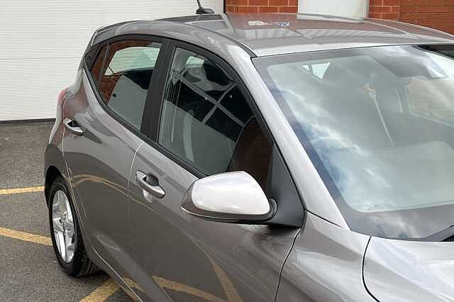 Hyundai i10 1.2 MPi SE Connect 5dr