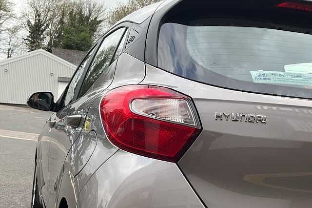Hyundai i10 1.2 MPi SE Connect 5dr