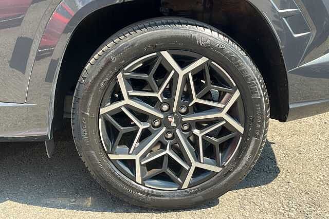 Hyundai TUCSON 1.6 T-GDi Hybrid 230ps N Line 5dr 2WD Auto Grey