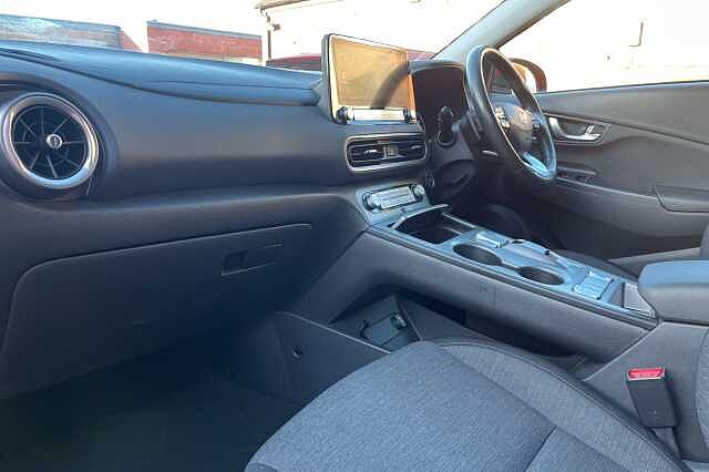 Hyundai KONA Premium 64kWh 5dr Auto Red