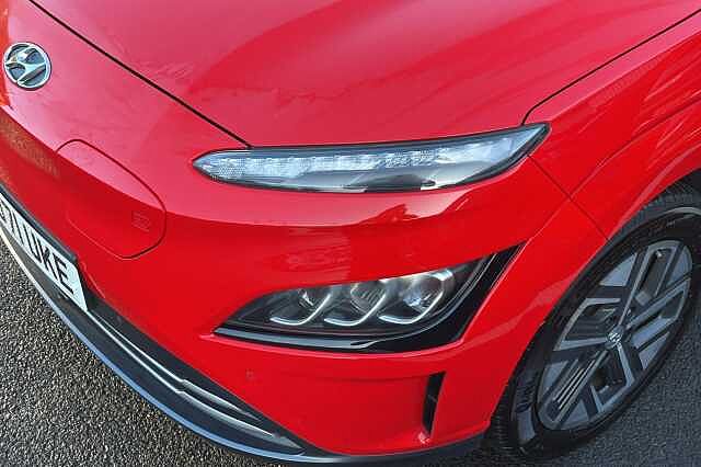 Hyundai KONA Premium 64kWh 5dr Auto Red