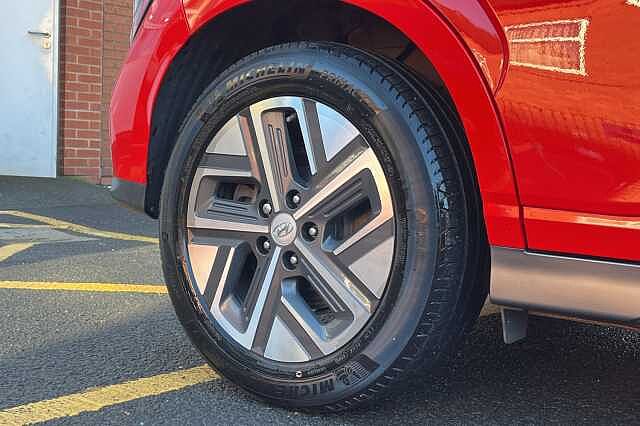 Hyundai KONA Premium 64kWh 5dr Auto Red