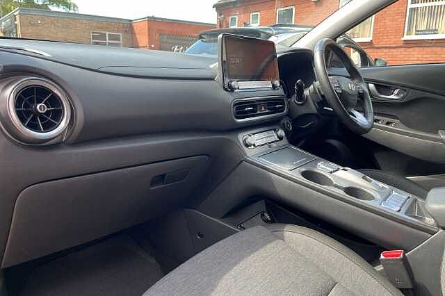 Hyundai KONA Premium 64kWh 5dr Auto