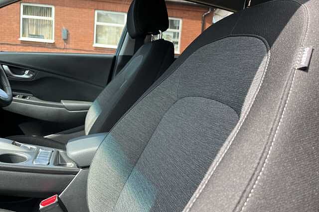 Hyundai KONA Premium 64kWh 5dr Auto