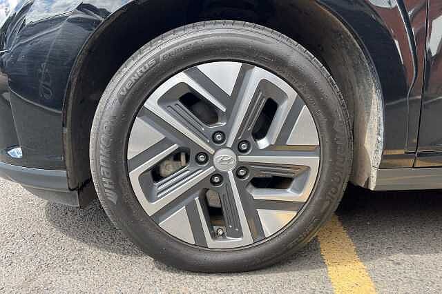 Hyundai KONA Premium 64kWh 5dr Auto