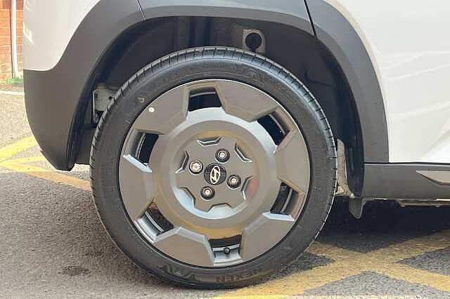 Hyundai Inster Cross 49kWh 5dr Auto