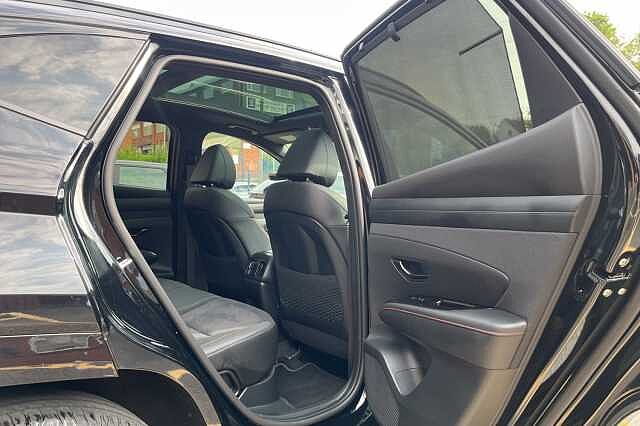 Hyundai TUCSON 1.6T Hybrid N Line S 5dr Auto Black