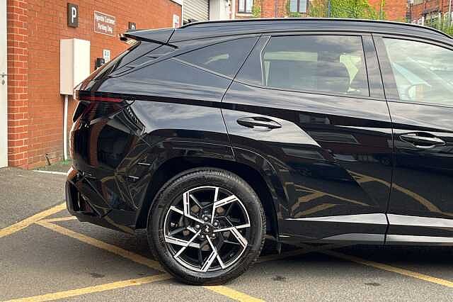 Hyundai TUCSON 1.6T Hybrid N Line S 5dr Auto Black