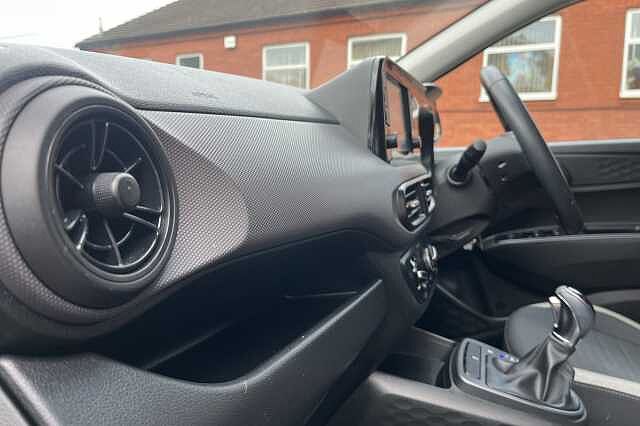 Hyundai i10 1.2 MPi SE Connect 5dr Auto