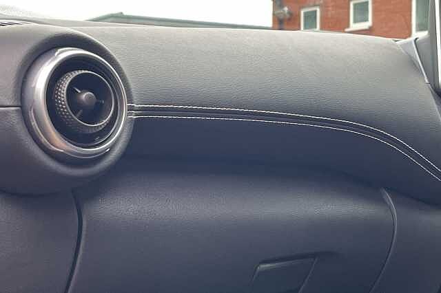 Nissan Juke 1.0 DiG-T 114 N-Connecta 5dr