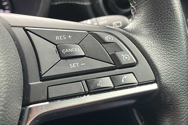 Nissan Juke 1.0 DiG-T 114 N-Connecta 5dr