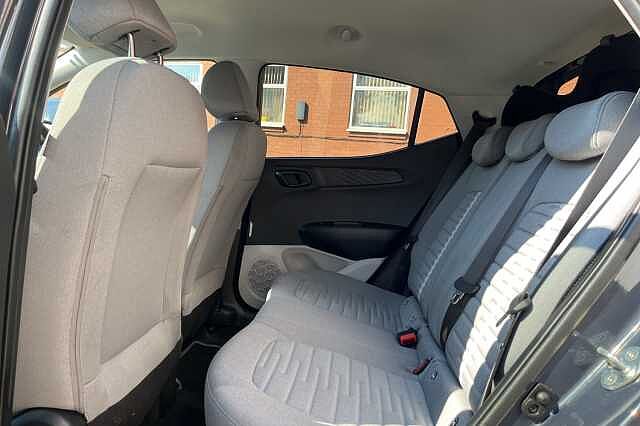 Hyundai i10 1.2 MPi Premium 5dr Auto