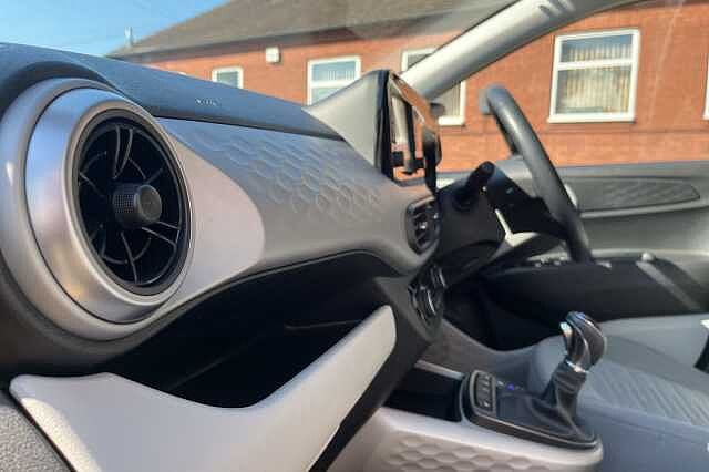 Hyundai i10 1.2 MPi Premium 5dr Auto