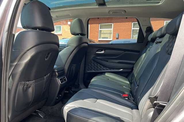 Hyundai SANTA FE 1.6 TGDi Plug-in Hybrid Ultimate 5dr 4WD Auto Grey