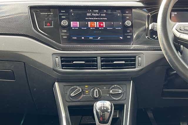 Volkswagen Polo 1.0 TSI Life 5dr