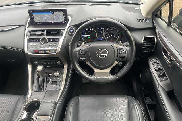 Lexus Nx 300h 2.5 Takumi 5dr CVT [Pan roof]