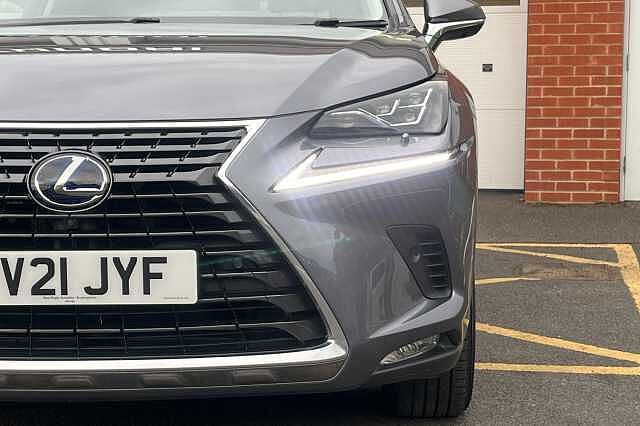 Lexus Nx 300h 2.5 Takumi 5dr CVT [Pan roof]