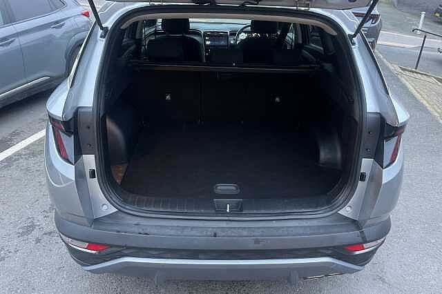 Hyundai TUCSON 1.6 T-GDi Hybrid 230ps Premium 5dr 2WD Auto Silver