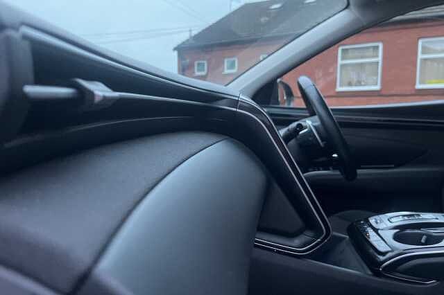 Hyundai TUCSON 1.6 T-GDi Hybrid 230ps Premium 5dr 2WD Auto Silver