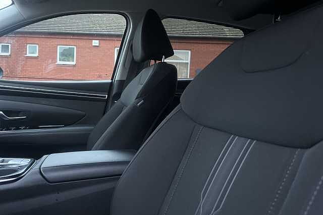 Hyundai TUCSON 1.6 T-GDi Hybrid 230ps Premium 5dr 2WD Auto Silver