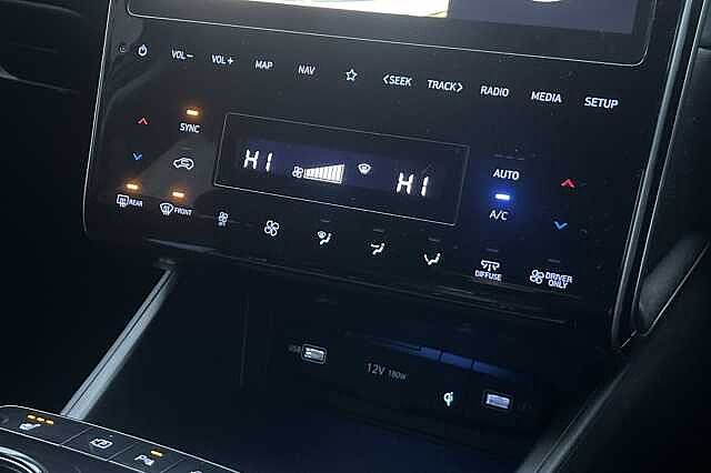 Hyundai TUCSON 1.6 T-GDi Hybrid 230ps Premium 5dr 2WD Auto Silver