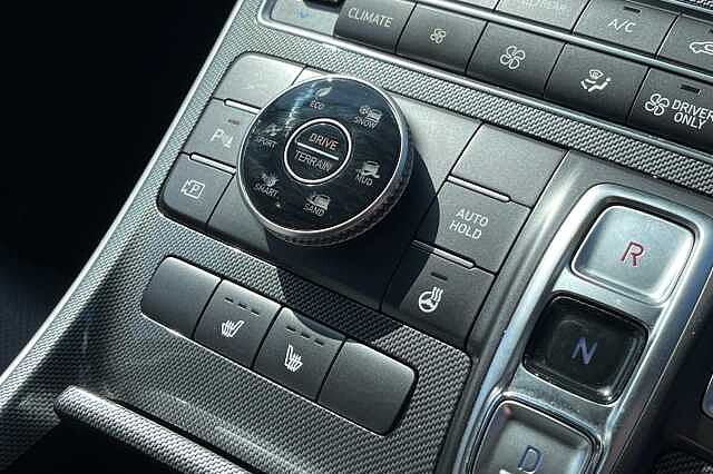 Hyundai SANTA FE 1.6 T-GDi Hybrid Premium 5dr 4WD Auto