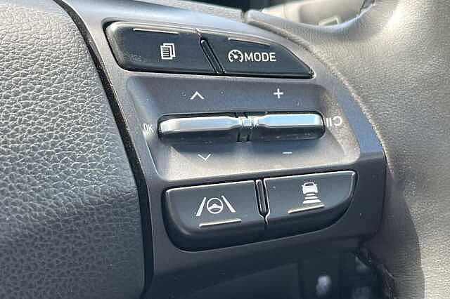 Hyundai KONA 1.6 GDi Hybrid Ultimate 5dr DCT