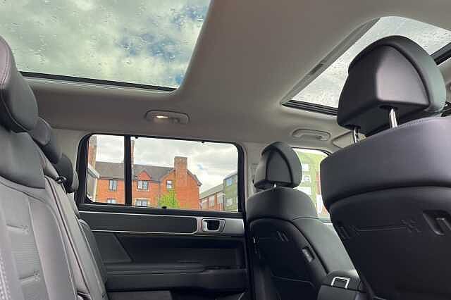 Hyundai SANTA FE 1.6 T-GDi Hybrid Ultimate 5dr 4WD Auto