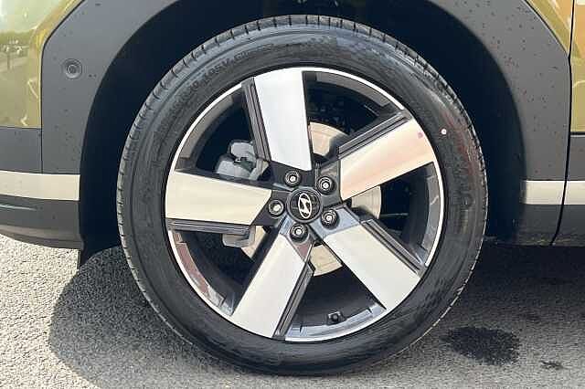 Hyundai SANTA FE 1.6 T-GDi Hybrid Ultimate 5dr 4WD Auto